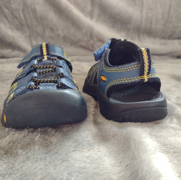 KEEN Footwear Newport Youth Unisex Waterproof Blue Strapped Hiking Shoes 9 GOOD - Picture 4 of 14